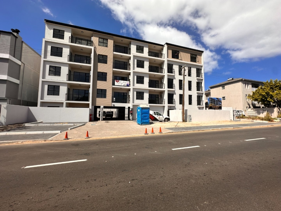 1 Bedroom Property for Sale in Table View Western Cape